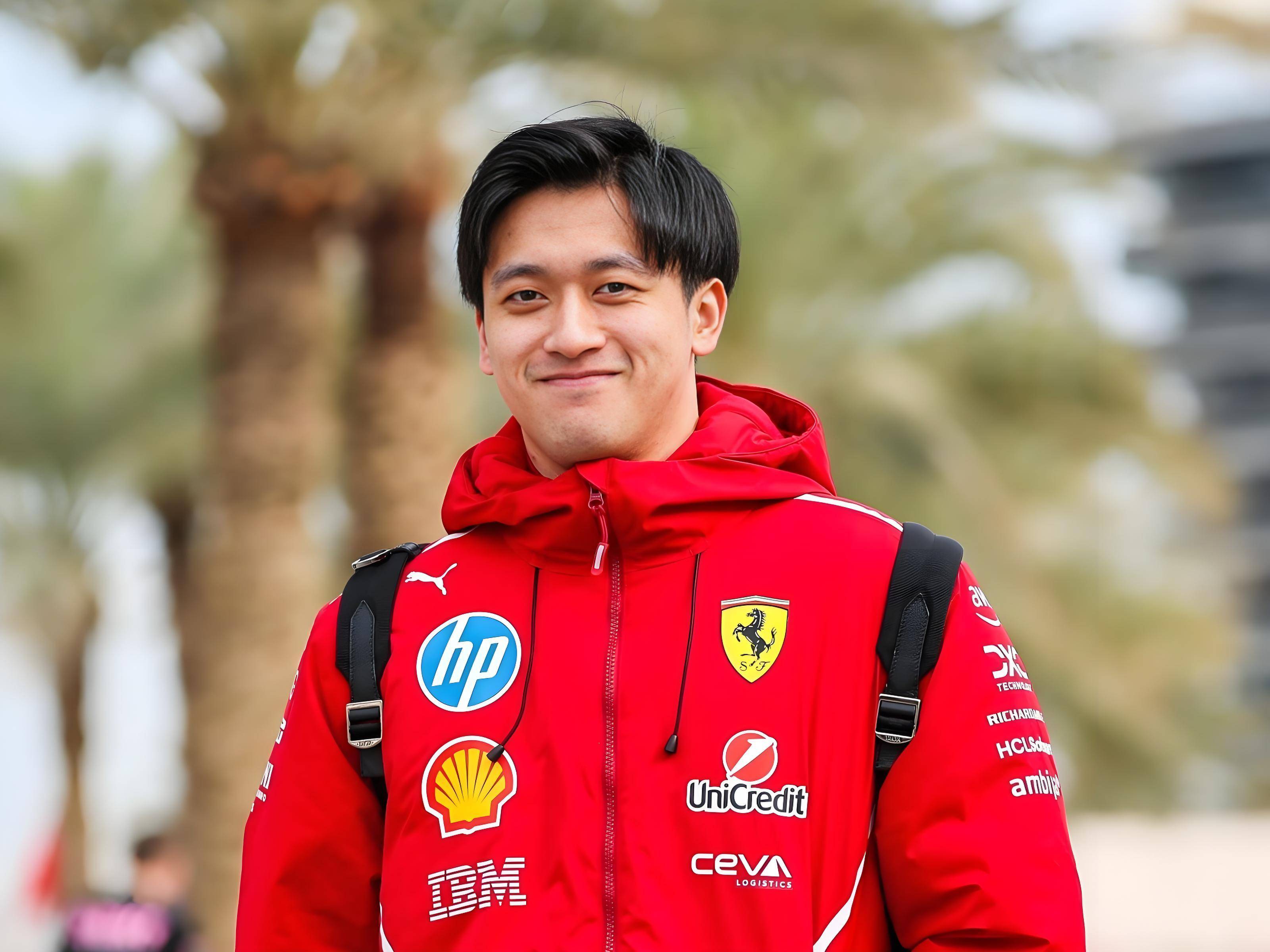 索伯车队绝杀哈斯车队，周冠宇统治全场