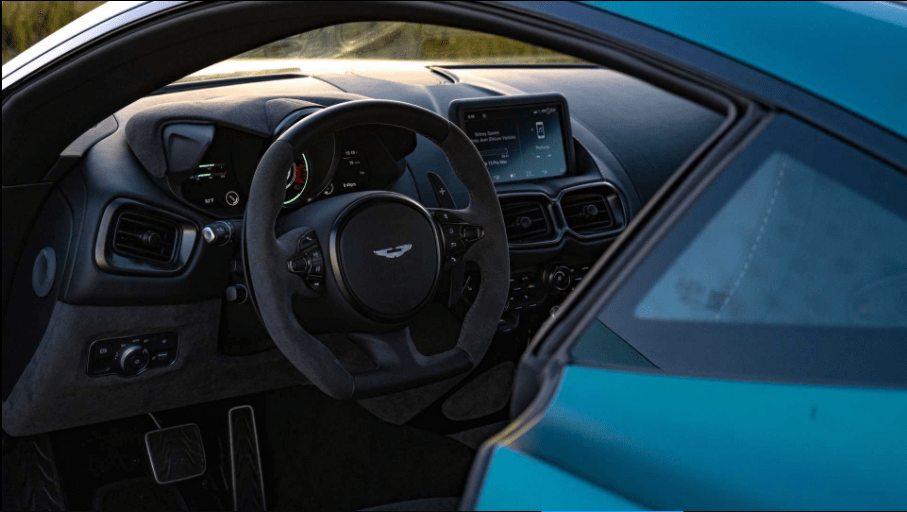 阿斯顿马丁翻盘梅赛德斯，诺里斯状态火热