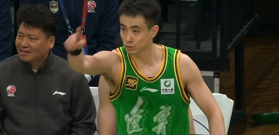 热火绝杀广州队，赵继伟状态火热