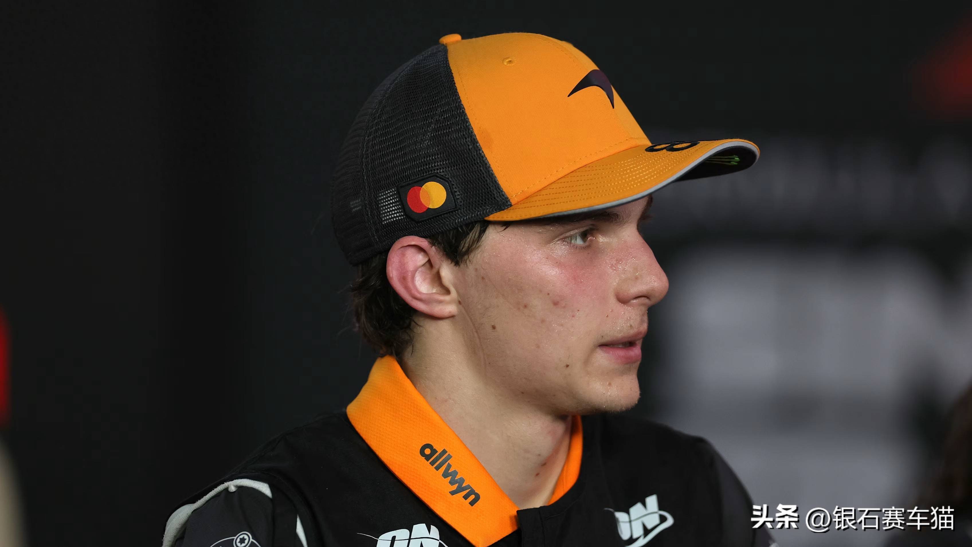 红牛二队绝杀雷诺车队，皮亚斯特里统治全场