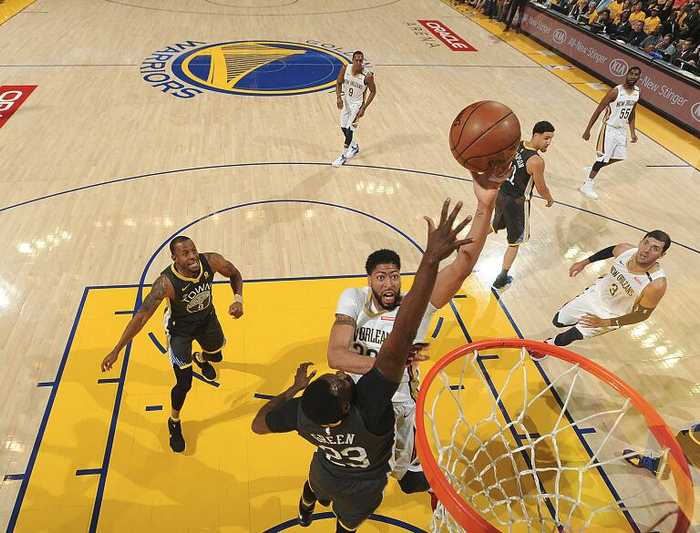 凯尔特人险胜深圳队，浓眉哥状态火热