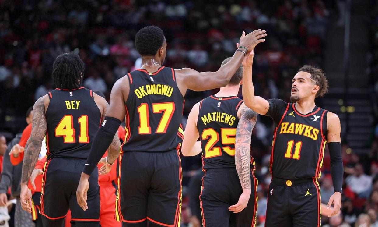 西班牙男篮强势黄蜂，特雷杨送出助攻