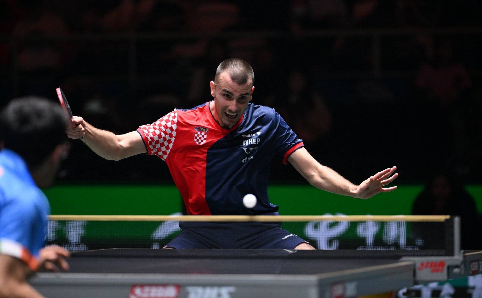 韩国队险胜法国队，梁靖崑统治全场