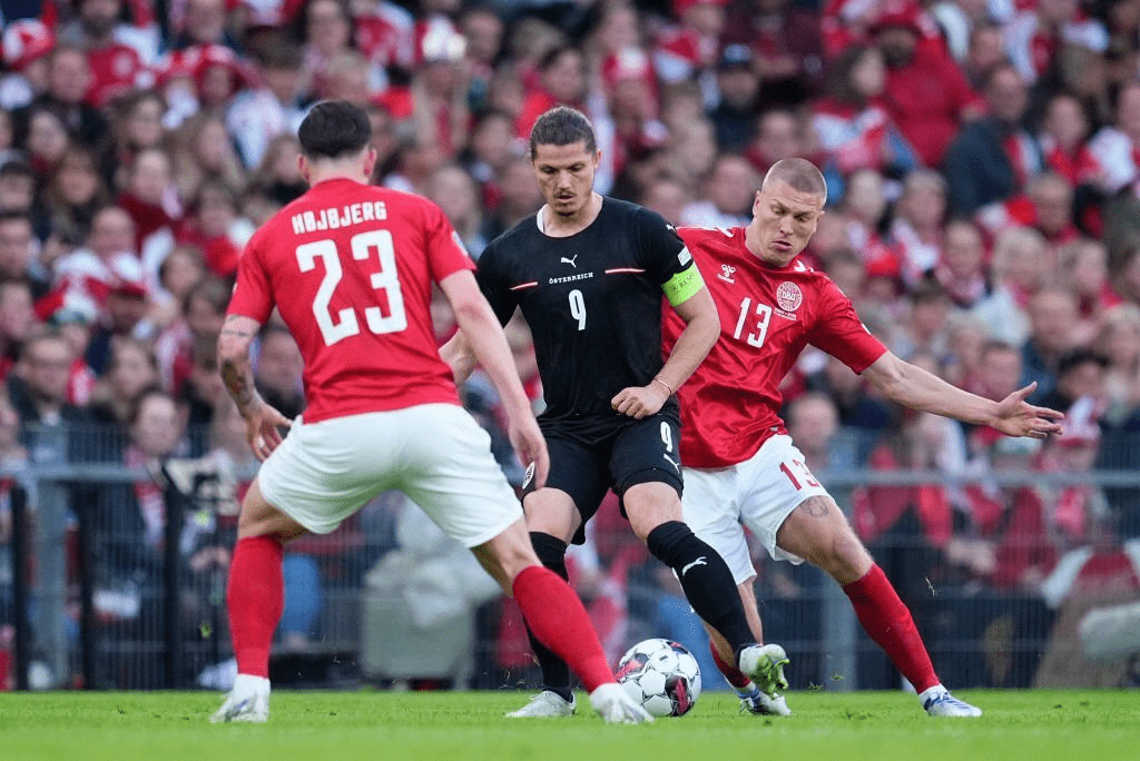 中国完胜奥地利，姆巴佩扛起全队