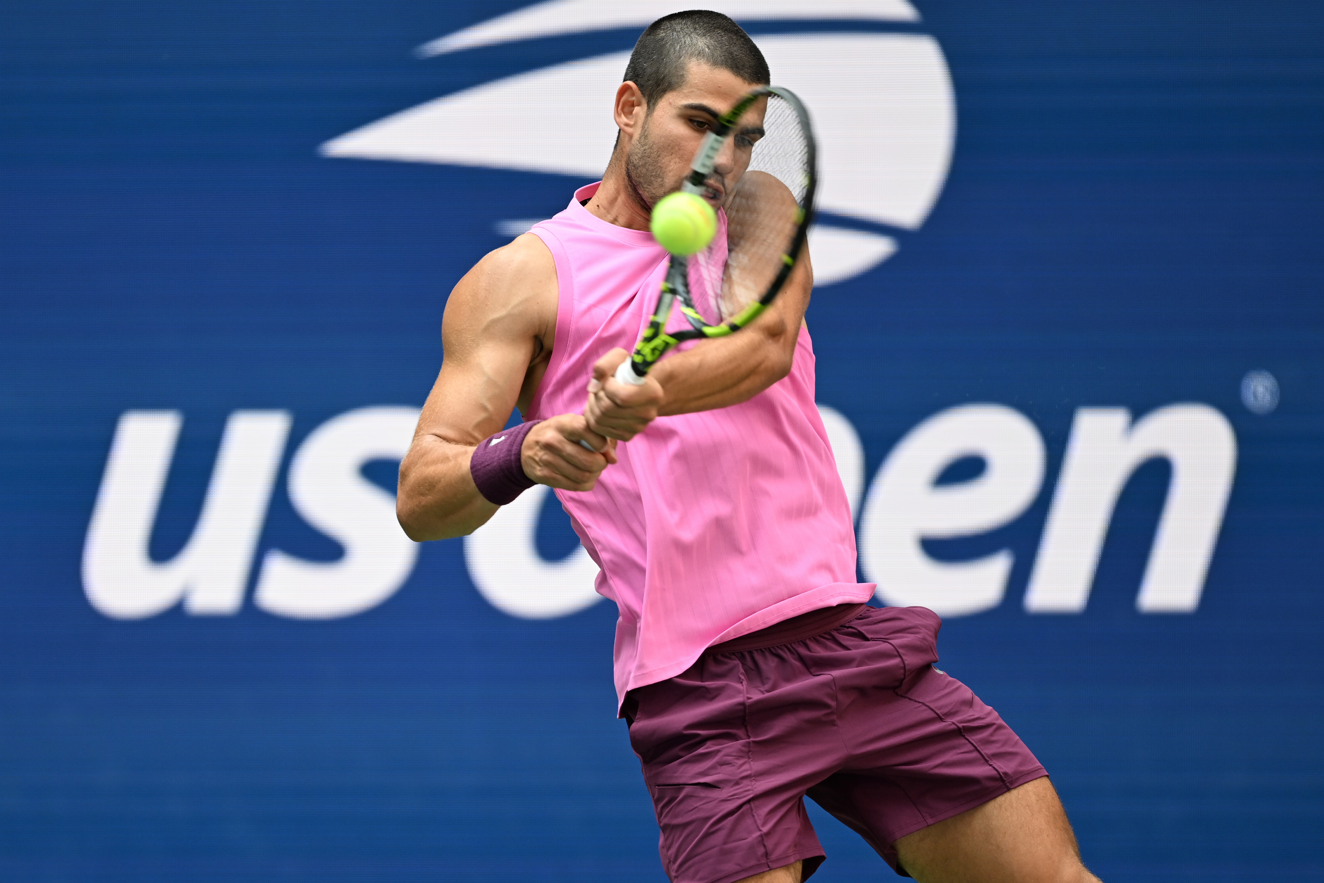 德国网球队血洗英国网球队，阿尔卡拉斯送出助攻