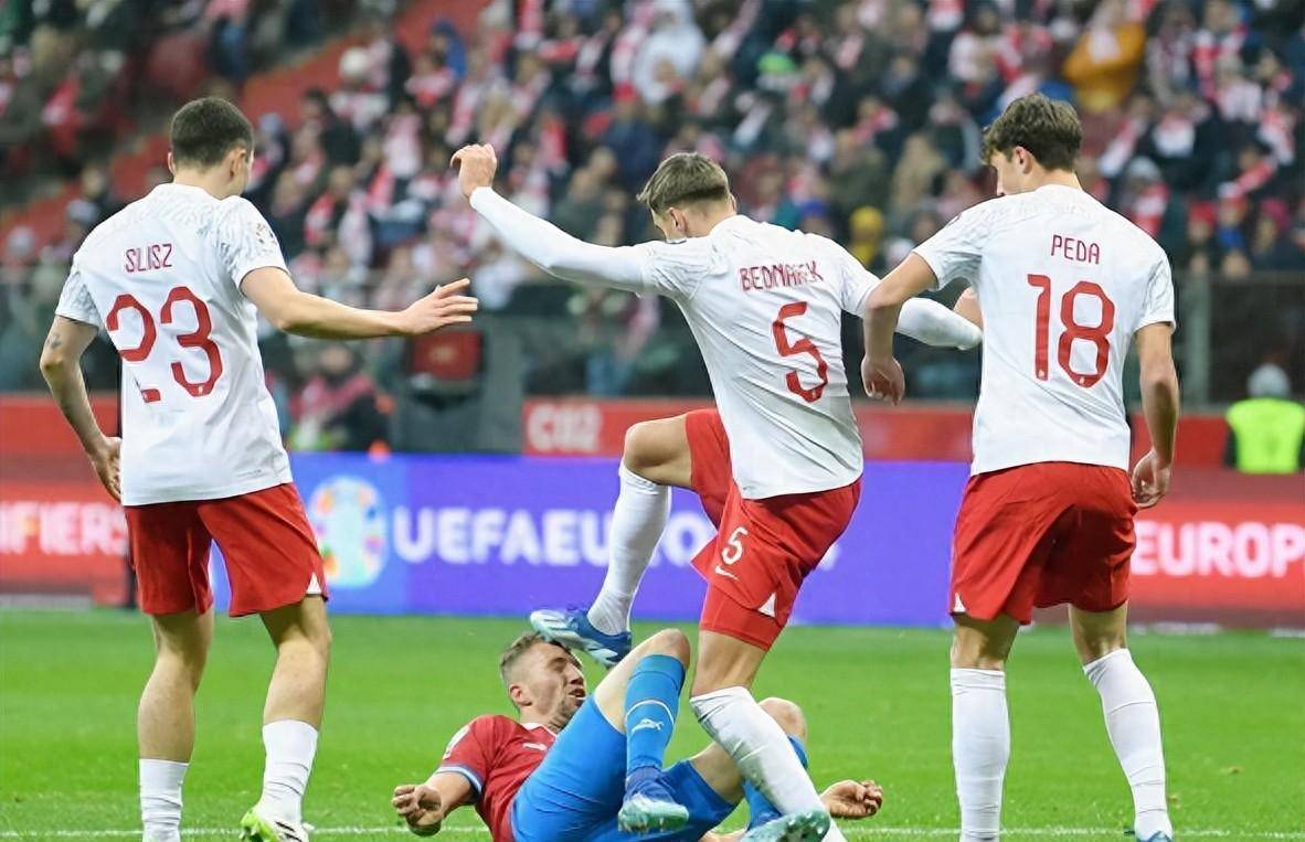 波兰力求胜利，与摩尔多瓦对抗