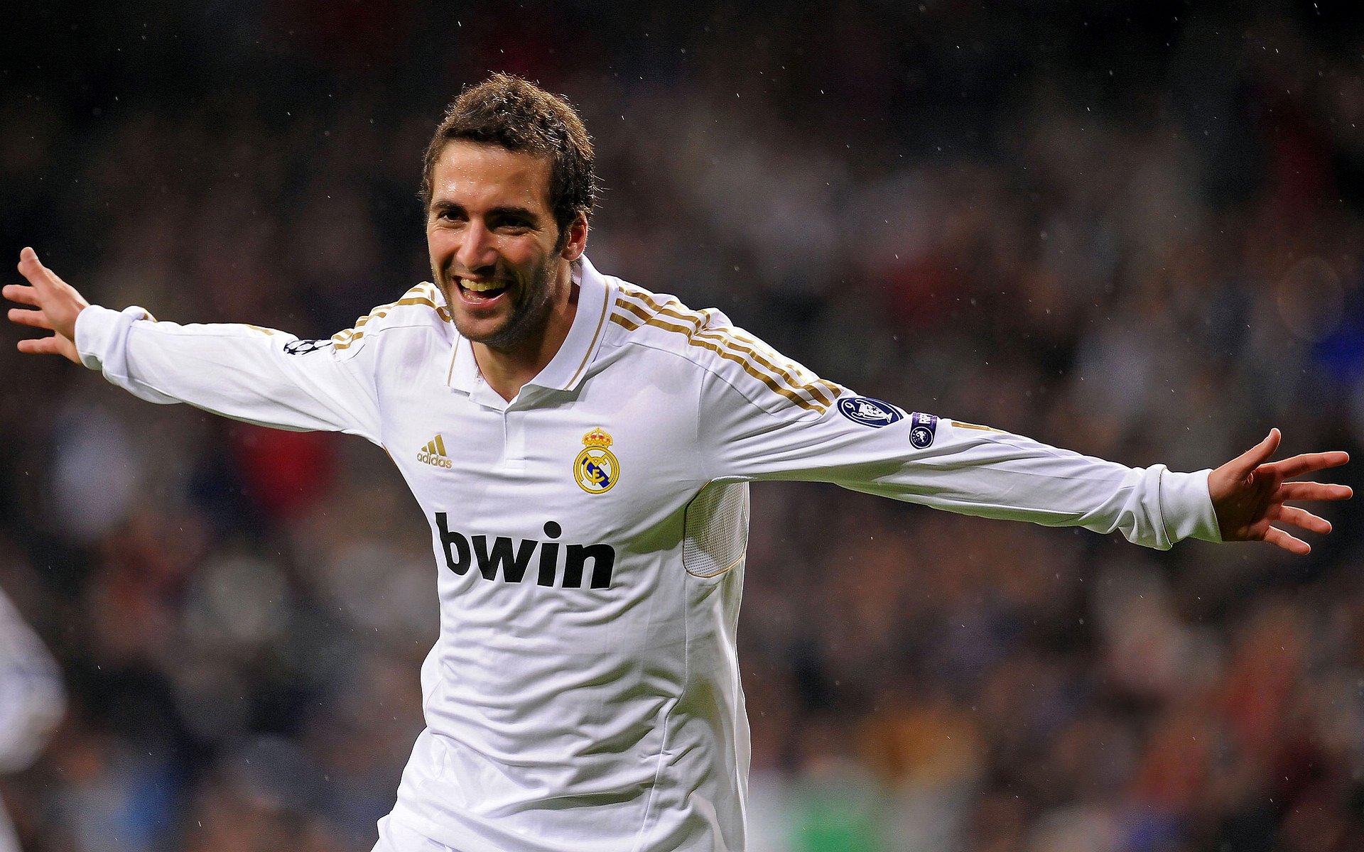 孤胆擎天，詹姆斯扛起全队，快船硬仗险胜勇士