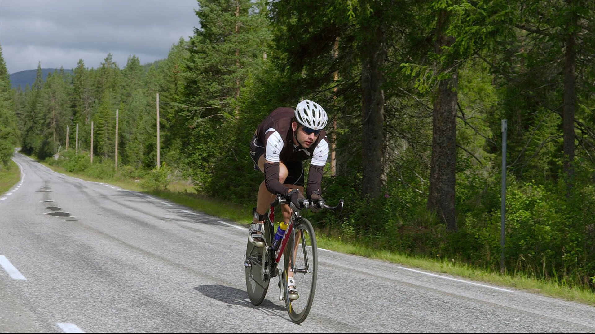 从加纳淘汰沙特到托尼接管美加墨世界杯，足球世界唯一性的双重证明